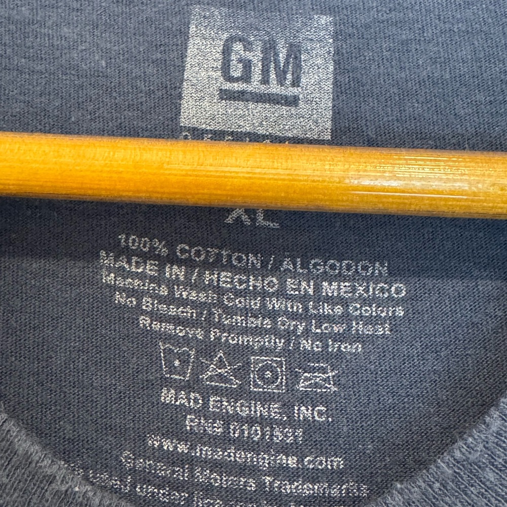 GM Blue Chevrolet Logo Men's T-Shirt - Picture 4 of 4